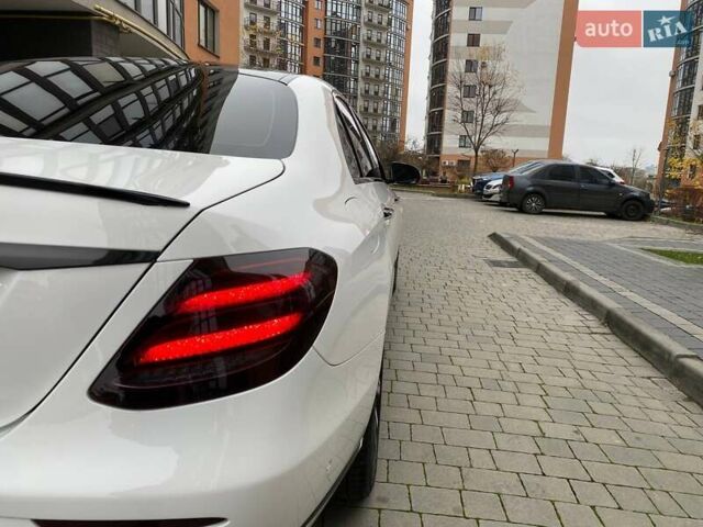 Белый Мерседес Е-Класс, объемом двигателя 2 л и пробегом 213 тыс. км за 29900 $, фото 39 на Automoto.ua
