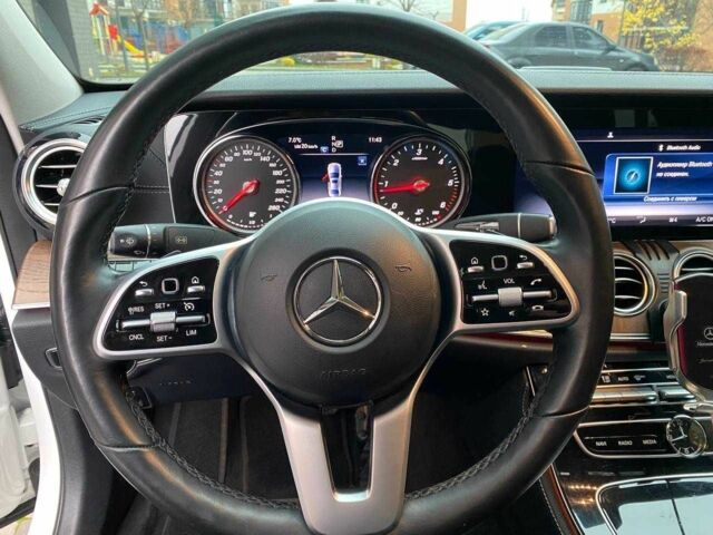 Білий Мерседес Е-Клас, об'ємом двигуна 2 л та пробігом 213 тис. км за 29900 $, фото 11 на Automoto.ua