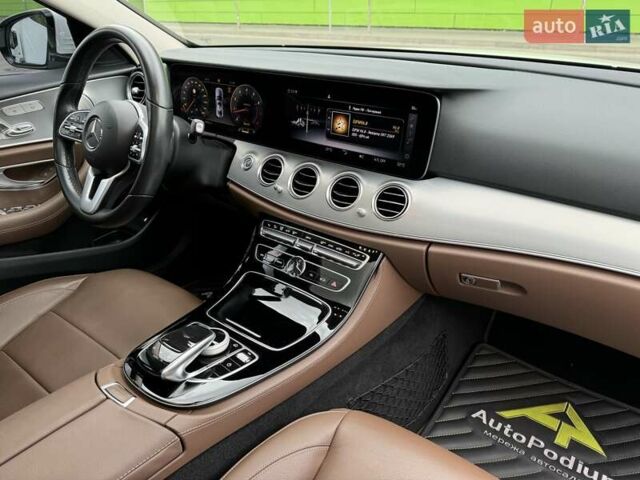 Белый Мерседес Е-Класс, объемом двигателя 1.6 л и пробегом 42 тыс. км за 40500 $, фото 19 на Automoto.ua