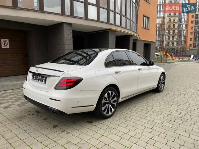 Белый Мерседес Е-Класс, объемом двигателя 2 л и пробегом 213 тыс. км за 29900 $, фото 22 на Automoto.ua
