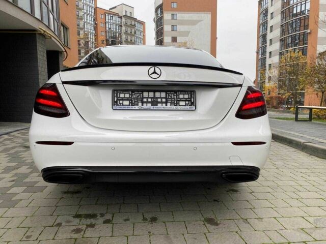 Білий Мерседес Е-Клас, об'ємом двигуна 2 л та пробігом 213 тис. км за 29900 $, фото 3 на Automoto.ua
