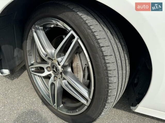 Белый Мерседес Е-Класс, объемом двигателя 1.6 л и пробегом 42 тыс. км за 40500 $, фото 9 на Automoto.ua