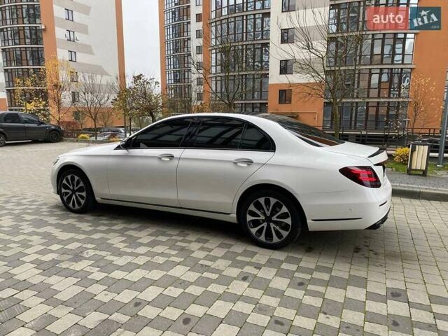 Белый Мерседес Е-Класс, объемом двигателя 2 л и пробегом 213 тыс. км за 29900 $, фото 13 на Automoto.ua