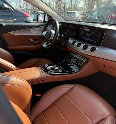 Белый Мерседес Е-Класс, объемом двигателя 1.6 л и пробегом 120 тыс. км за 32500 $, фото 12 на Automoto.ua