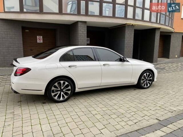 Белый Мерседес Е-Класс, объемом двигателя 2 л и пробегом 213 тыс. км за 29900 $, фото 24 на Automoto.ua
