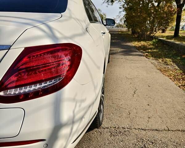 Білий Мерседес Е-Клас, об'ємом двигуна 1.99 л та пробігом 41 тис. км за 43500 $, фото 13 на Automoto.ua