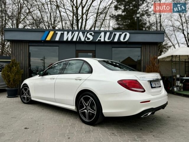 Белый Мерседес Е-Класс, объемом двигателя 2 л и пробегом 100 тыс. км за 35900 $, фото 22 на Automoto.ua