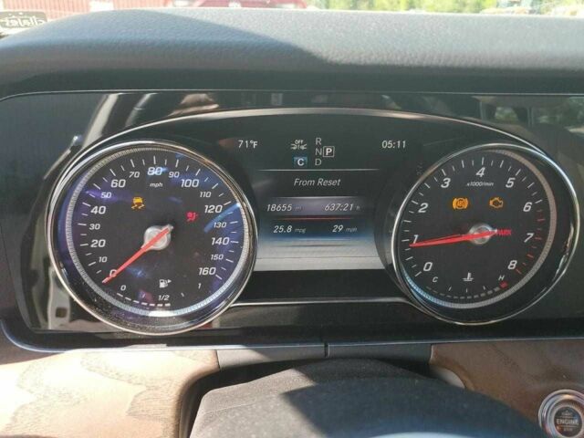 Белый Мерседес Е-Класс, объемом двигателя 2 л и пробегом 18 тыс. км за 9400 $, фото 8 на Automoto.ua