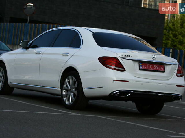 Білий Мерседес Е-Клас, об'ємом двигуна 1.95 л та пробігом 105 тис. км за 31400 $, фото 4 на Automoto.ua