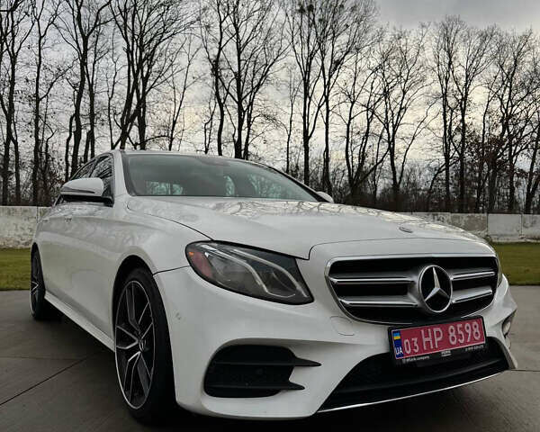 Белый Мерседес Е-Класс, объемом двигателя 1.99 л и пробегом 121 тыс. км за 25000 $, фото 3 на Automoto.ua