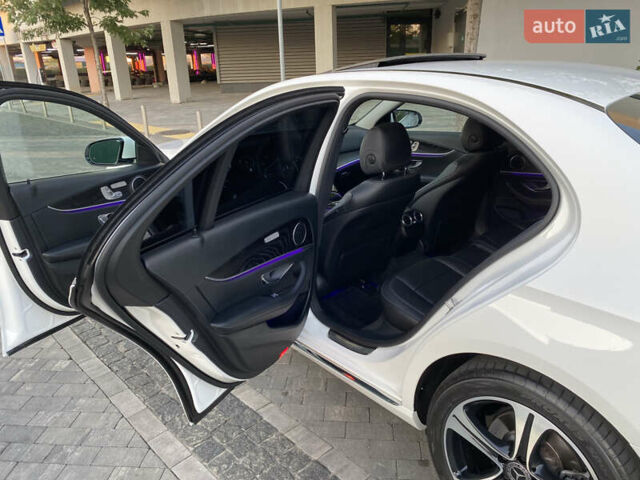 Белый Мерседес Е-Класс, объемом двигателя 2 л и пробегом 109 тыс. км за 33200 $, фото 37 на Automoto.ua