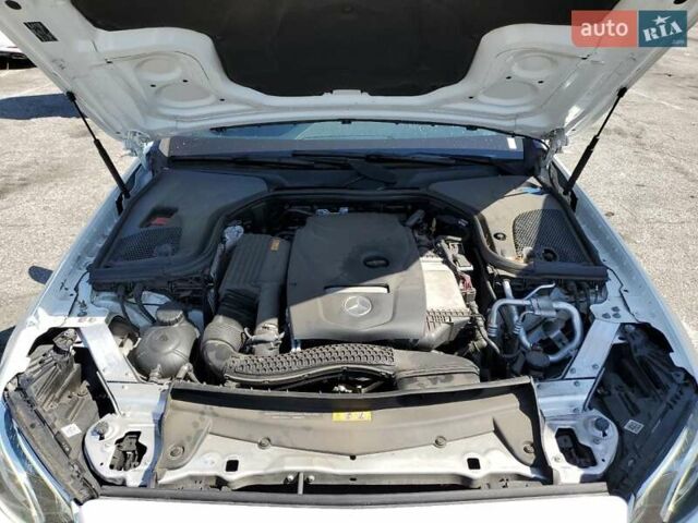 Мерседес Е-Класс 2019 в Львове на Automoto.ua Белый Мерседес Е-Класс, объемом двигателя 1.99 л и пробегом 85 тыс. км за 11000 $, фото 10 на Automoto.ua