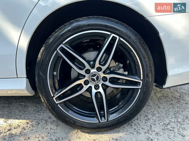 Белый Мерседес Е-Класс, объемом двигателя 1.95 л и пробегом 121 тыс. км за 43500 $, фото 34 на Automoto.ua