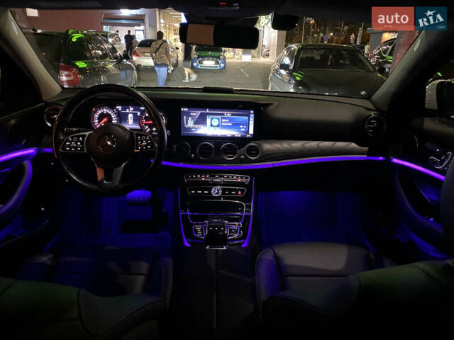 Белый Мерседес Е-Класс, объемом двигателя 2 л и пробегом 109 тыс. км за 33200 $, фото 89 на Automoto.ua