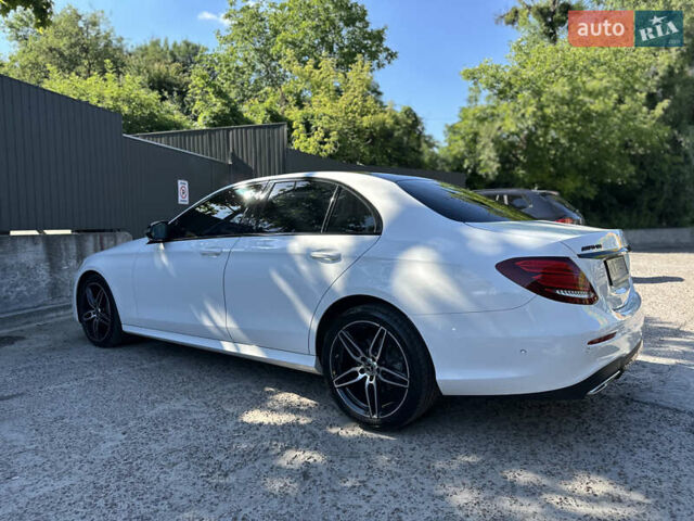 Белый Мерседес Е-Класс, объемом двигателя 1.95 л и пробегом 121 тыс. км за 43500 $, фото 31 на Automoto.ua