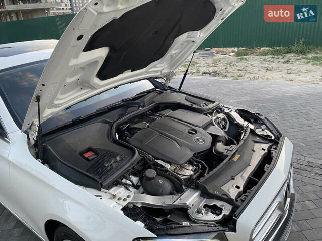 Белый Мерседес Е-Класс, объемом двигателя 2 л и пробегом 109 тыс. км за 33000 $, фото 36 на Automoto.ua