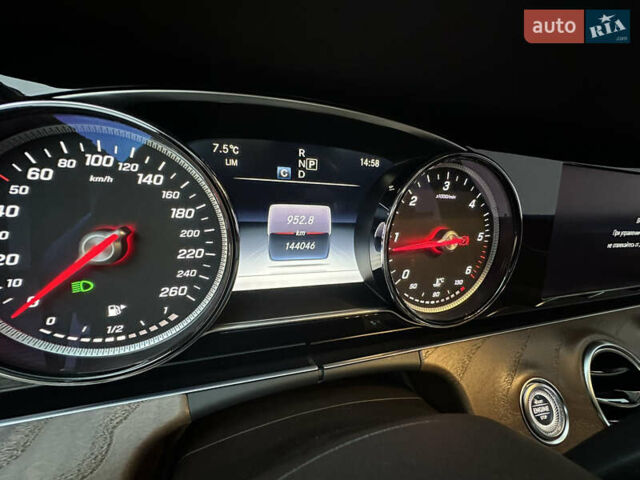 Белый Мерседес Е-Класс, объемом двигателя 1.9 л и пробегом 145 тыс. км за 32700 $, фото 18 на Automoto.ua