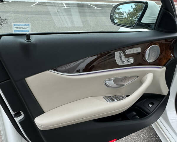 Мерседес Е-Клас 2019 у Одесі на Automoto.ua Білий Мерседес Е-Клас, об'ємом двигуна 1.99 л та пробігом 83 тис. км за 37900 $, фото 14 на Automoto.ua