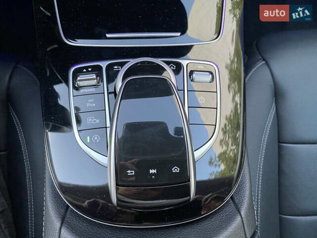 Белый Мерседес Е-Класс, объемом двигателя 2 л и пробегом 109 тыс. км за 33000 $, фото 78 на Automoto.ua