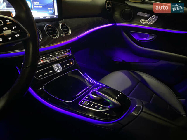 Белый Мерседес Е-Класс, объемом двигателя 2 л и пробегом 109 тыс. км за 33200 $, фото 92 на Automoto.ua