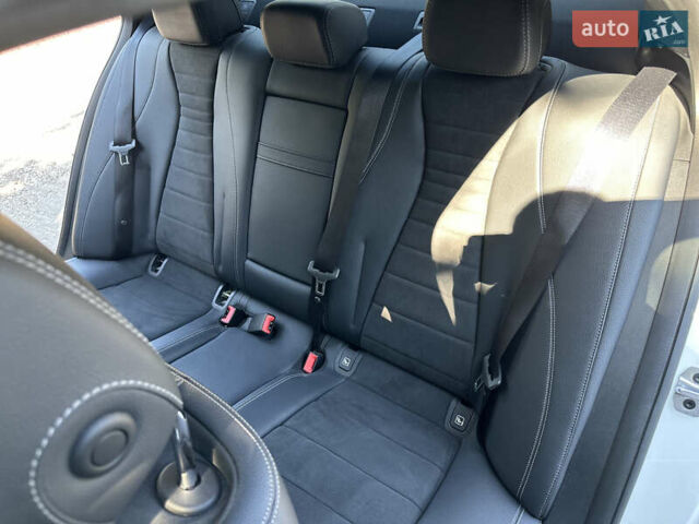 Белый Мерседес Е-Класс, объемом двигателя 1.95 л и пробегом 121 тыс. км за 43500 $, фото 48 на Automoto.ua