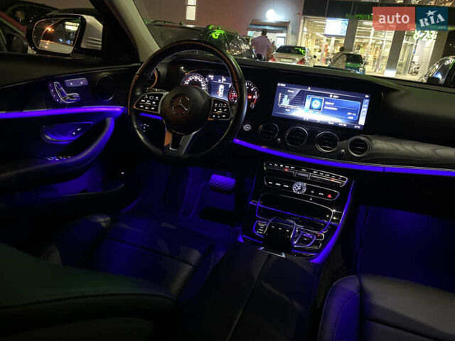 Белый Мерседес Е-Класс, объемом двигателя 2 л и пробегом 109 тыс. км за 33200 $, фото 90 на Automoto.ua