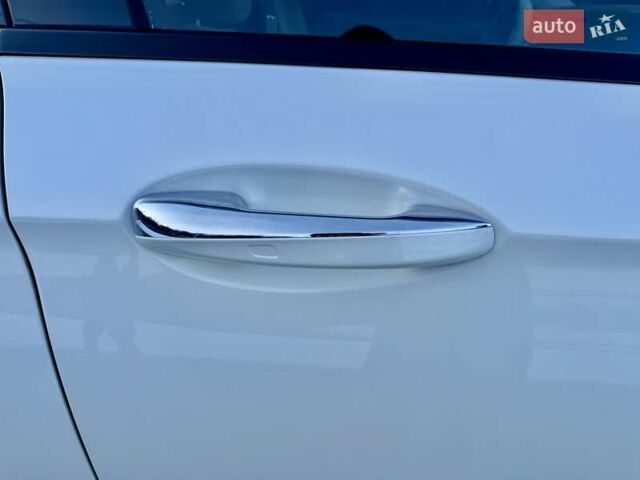 Білий Мерседес Е-Клас, об'ємом двигуна 1.99 л та пробігом 85 тис. км за 45500 $, фото 11 на Automoto.ua