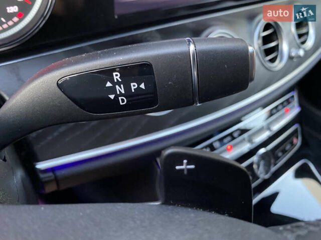 Белый Мерседес Е-Класс, объемом двигателя 2 л и пробегом 109 тыс. км за 33000 $, фото 74 на Automoto.ua