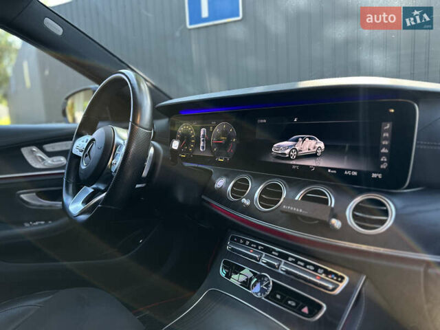 Белый Мерседес Е-Класс, объемом двигателя 1.95 л и пробегом 121 тыс. км за 43500 $, фото 70 на Automoto.ua