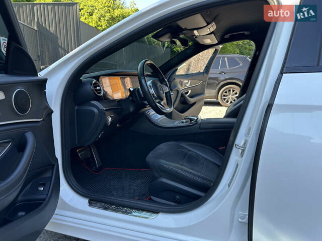 Белый Мерседес Е-Класс, объемом двигателя 1.95 л и пробегом 121 тыс. км за 43500 $, фото 42 на Automoto.ua