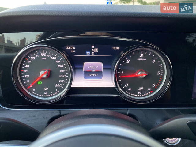 Белый Мерседес Е-Класс, объемом двигателя 2 л и пробегом 109 тыс. км за 33000 $, фото 79 на Automoto.ua