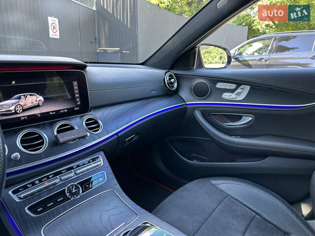 Белый Мерседес Е-Класс, объемом двигателя 1.95 л и пробегом 121 тыс. км за 43500 $, фото 69 на Automoto.ua