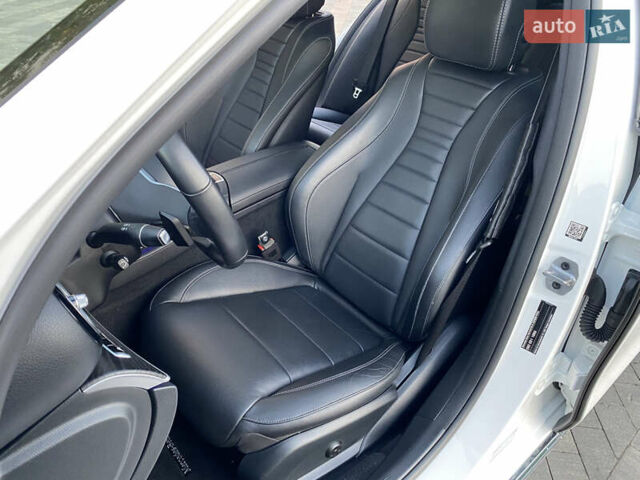 Белый Мерседес Е-Класс, объемом двигателя 2 л и пробегом 109 тыс. км за 33000 $, фото 49 на Automoto.ua