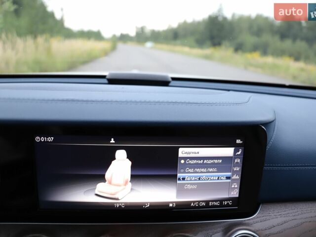 Білий Мерседес Е-Клас, об'ємом двигуна 2 л та пробігом 39 тис. км за 34999 $, фото 174 на Automoto.ua