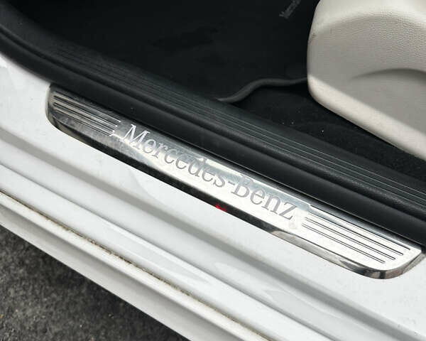 Мерседес Е-Клас 2019 у Одесі на Automoto.ua Білий Мерседес Е-Клас, об'ємом двигуна 1.99 л та пробігом 83 тис. км за 37900 $, фото 31 на Automoto.ua