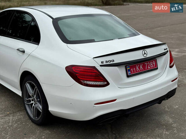 Белый Мерседес Е-Класс, объемом двигателя 1.99 л и пробегом 64 тыс. км за 45500 $, фото 45 на Automoto.ua