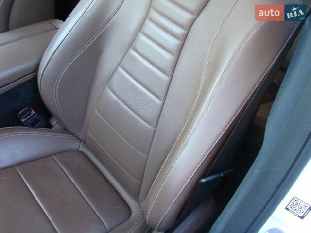 Белый Мерседес Е-Класс, объемом двигателя 2 л и пробегом 120 тыс. км за 33400 $, фото 10 на Automoto.ua