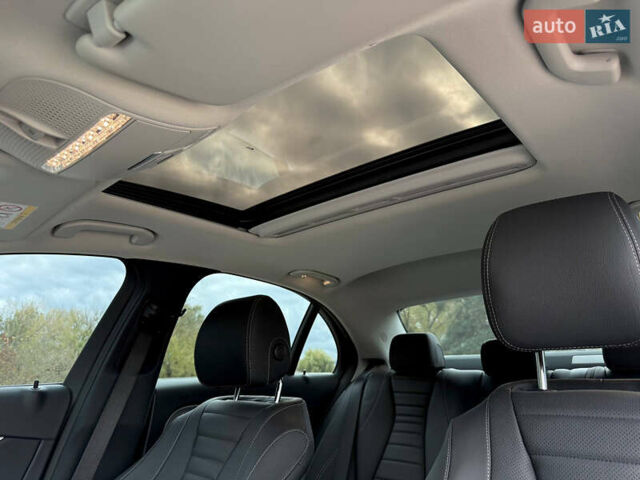 Белый Мерседес Е-Класс, объемом двигателя 1.99 л и пробегом 64 тыс. км за 45500 $, фото 104 на Automoto.ua