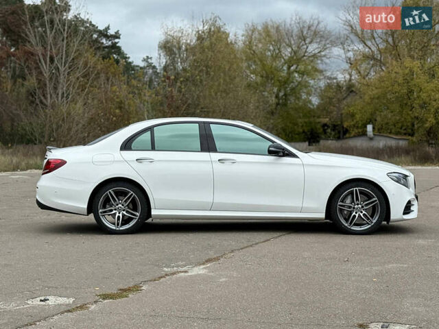 Белый Мерседес Е-Класс, объемом двигателя 1.99 л и пробегом 64 тыс. км за 45500 $, фото 25 на Automoto.ua