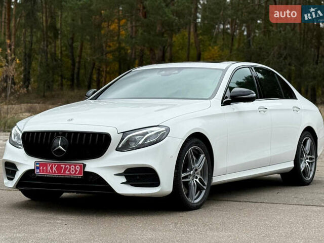 Белый Мерседес Е-Класс, объемом двигателя 1.99 л и пробегом 64 тыс. км за 45500 $, фото 11 на Automoto.ua
