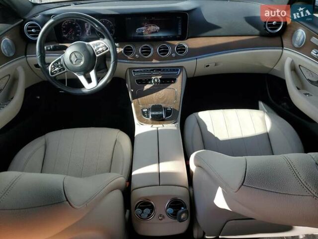 Белый Мерседес Е-Класс, объемом двигателя 1.99 л и пробегом 85 тыс. км за 24500 $, фото 9 на Automoto.ua