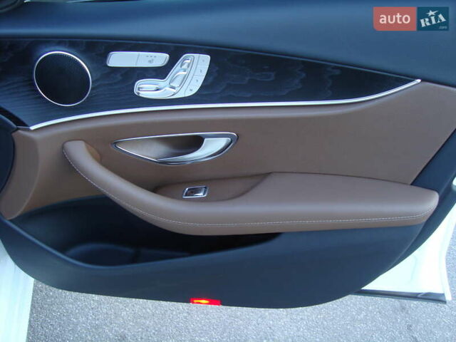 Белый Мерседес Е-Класс, объемом двигателя 2 л и пробегом 120 тыс. км за 33400 $, фото 19 на Automoto.ua