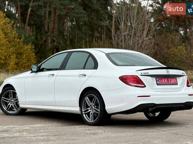 Белый Мерседес Е-Класс, объемом двигателя 1.99 л и пробегом 64 тыс. км за 45500 $, фото 48 на Automoto.ua