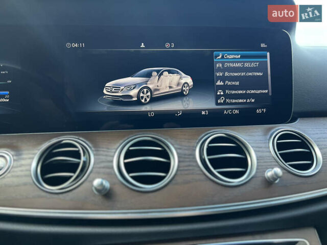 Белый Мерседес Е-Класс, объемом двигателя 2 л и пробегом 55 тыс. км за 42999 $, фото 10 на Automoto.ua