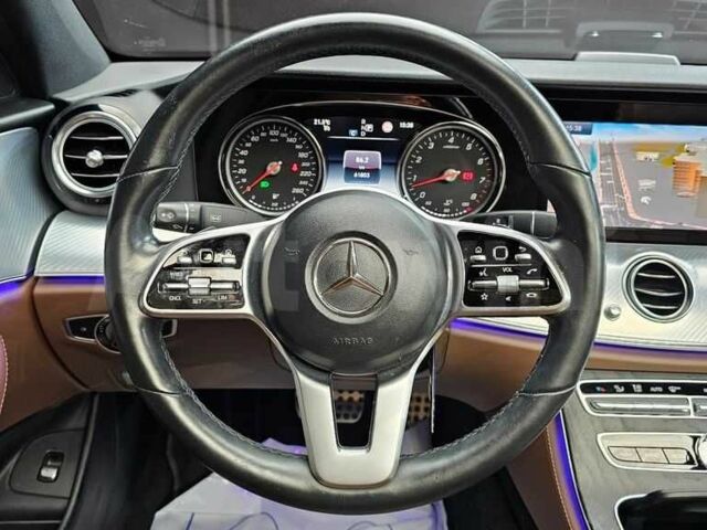 Белый Мерседес Е-Класс, объемом двигателя 0 л и пробегом 62 тыс. км за 20514 $, фото 17 на Automoto.ua