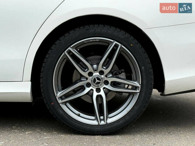 Белый Мерседес Е-Класс, объемом двигателя 1.99 л и пробегом 64 тыс. км за 45500 $, фото 33 на Automoto.ua