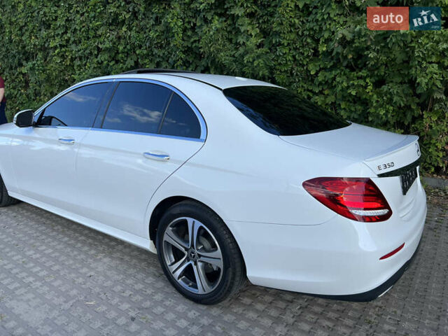 Белый Мерседес Е-Класс, объемом двигателя 2 л и пробегом 55 тыс. км за 42999 $, фото 21 на Automoto.ua