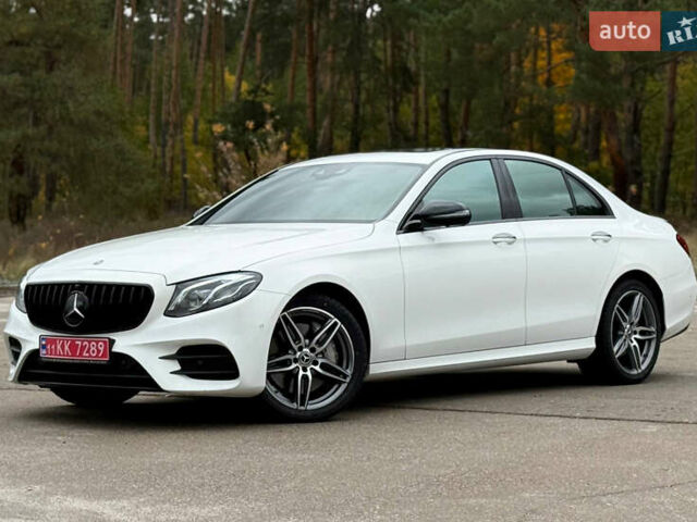 Белый Мерседес Е-Класс, объемом двигателя 1.99 л и пробегом 64 тыс. км за 45500 $, фото 6 на Automoto.ua