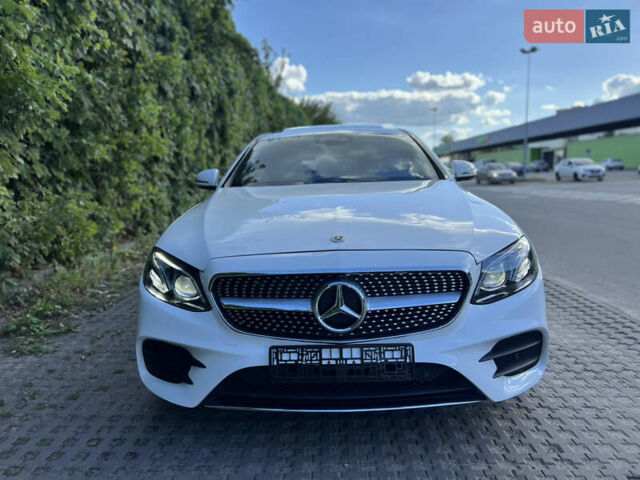 Белый Мерседес Е-Класс, объемом двигателя 2 л и пробегом 55 тыс. км за 42999 $, фото 18 на Automoto.ua