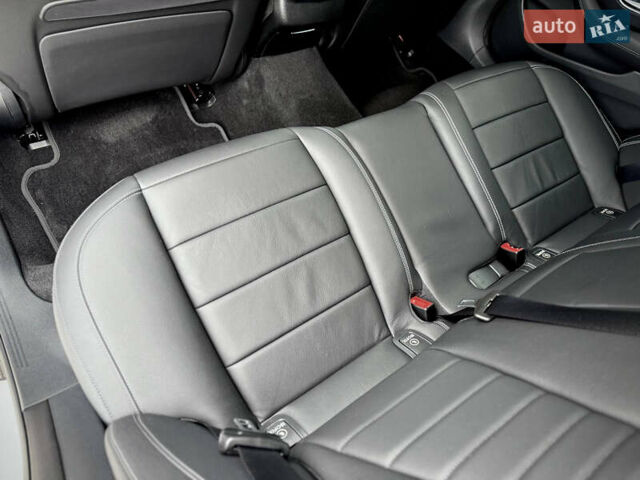 Белый Мерседес Е-Класс, объемом двигателя 1.99 л и пробегом 64 тыс. км за 44999 $, фото 71 на Automoto.ua